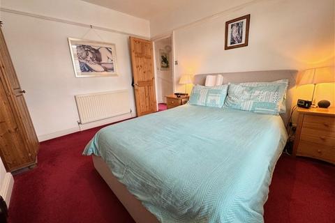 29 Brooklands Road, Romford, RM7 7EB