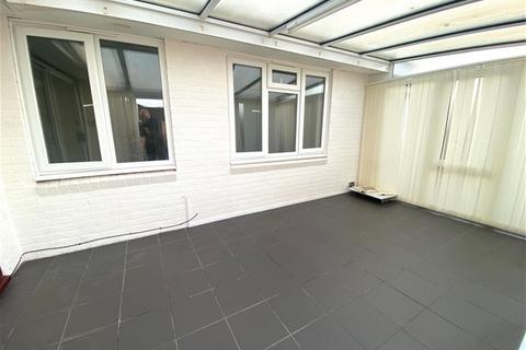 15 Littell Tweed, Chelmsford, CM2 6SH