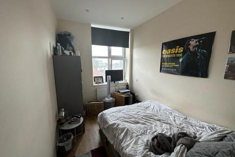 2 bedroom flat for sale, CHADWELL HEATH RM6