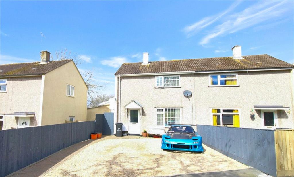 Downton Road, Wiltshire SN2 2 bed semidetached house for sale £210,000