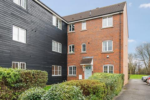 2 bedroom apartment for sale, Hubbards Close, Uxbridge, Middlesex