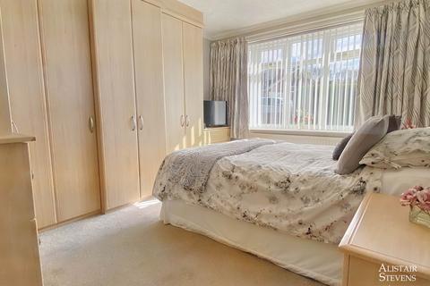 38 Cecil Street, Royton, Oldham, OL2 5NE