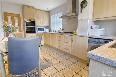 38 Cecil Street, Royton, Oldham, OL2 5NE