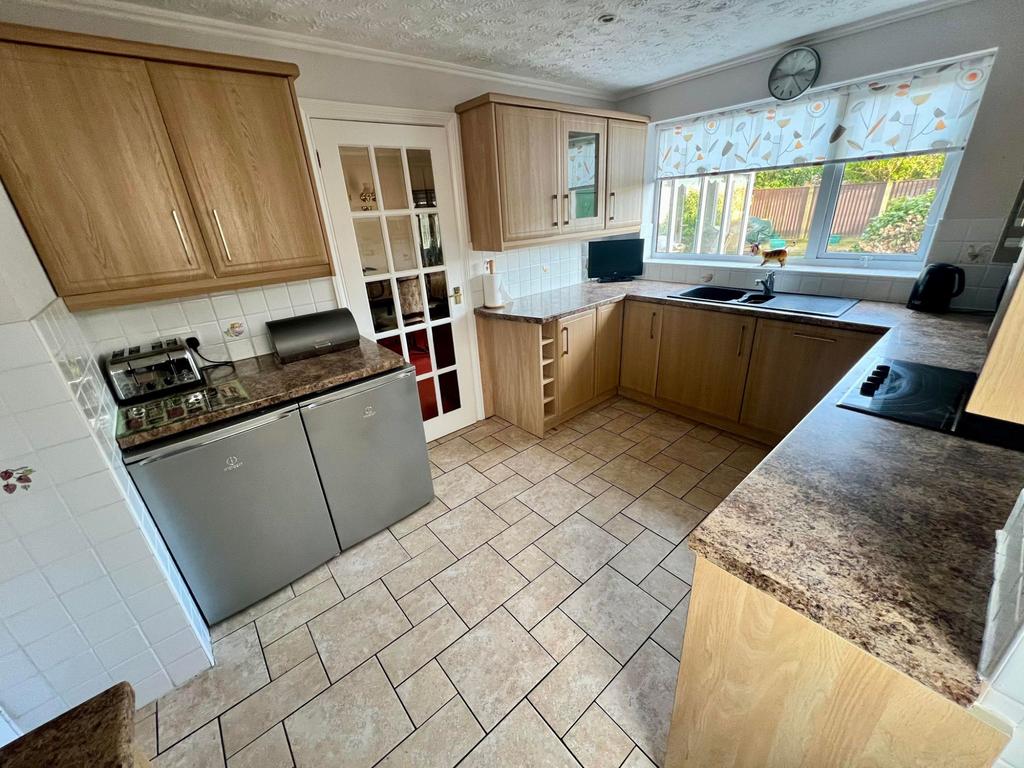 Ainsdale Avenue, Thornton FY5 4 bed detached house for sale £220,000