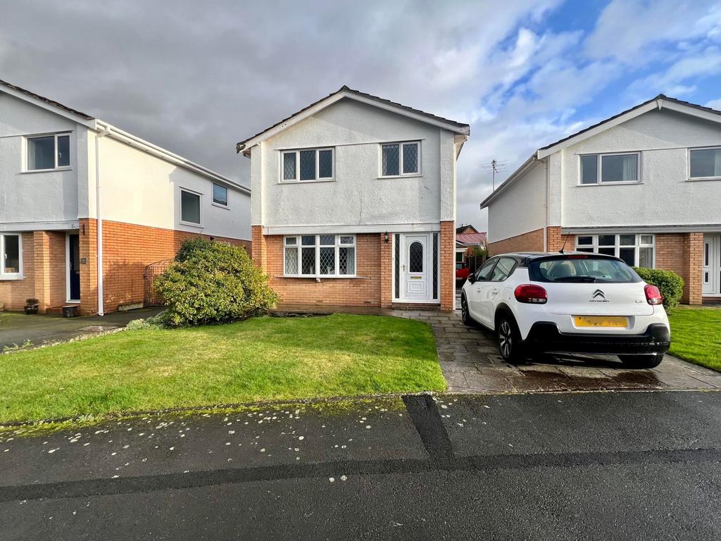 Ainsdale Avenue, Thornton FY5 4 bed detached house for sale £220,000