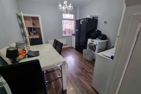 2 bedroom terraced house for sale, Flax Road, Leicester, LE4