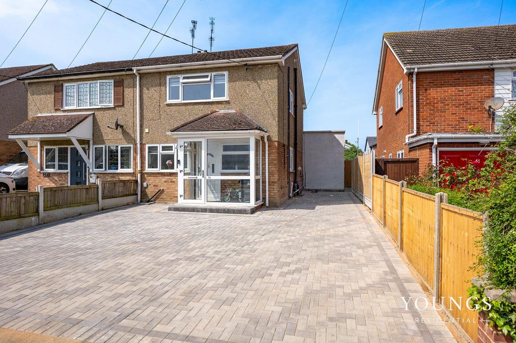 Burnham Road, Hullbridge, SS5 3 bed semidetached house for sale £400,000