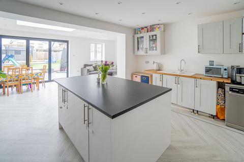39 Burnham Road, Hullbridge, Hockley, SS5 6BG