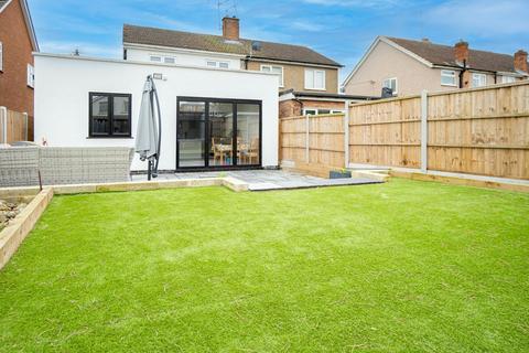 39 Burnham Road, Hullbridge, Hockley, SS5 6BG