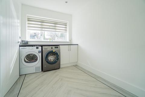 39 Burnham Road, Hullbridge, Hockley, SS5 6BG