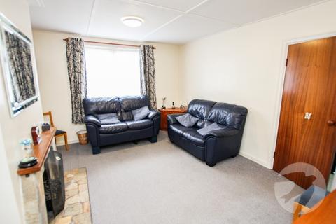 33 Briset Road, London, SE9 6HN
