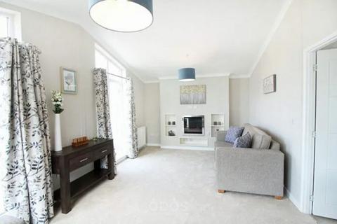 2 bedroom park home for sale, Cheltenham GL50