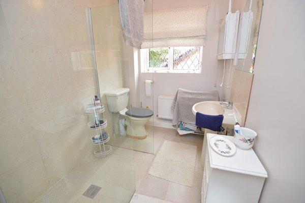 En suite shower room