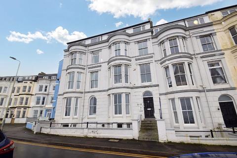 1 bedroom apartment for sale, Blenheim Terrace, Scarborough, North Yorkshire, YO12