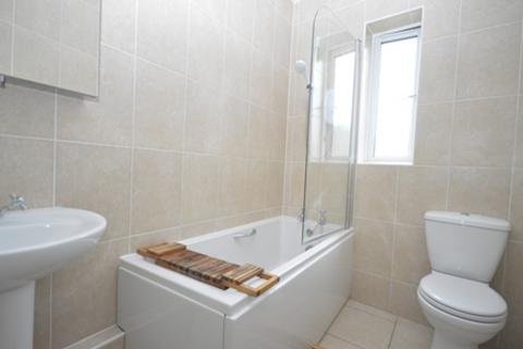 2 bedroom flat to rent, 1017L West Pilton Rise, Edinburgh, EH4 4UQ