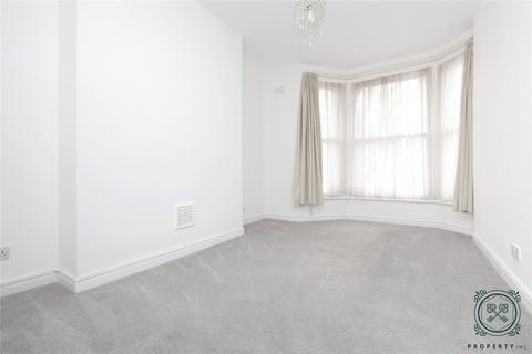 2 bedroom apartment to rent, Hanley Road, Islington, N4