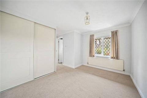 5 Bishopdale Drive, Collingham, Wetherby, LS22 5LP