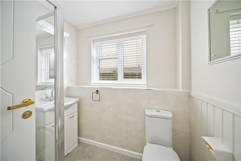5 Bishopdale Drive, Collingham, Wetherby, LS22 5LP