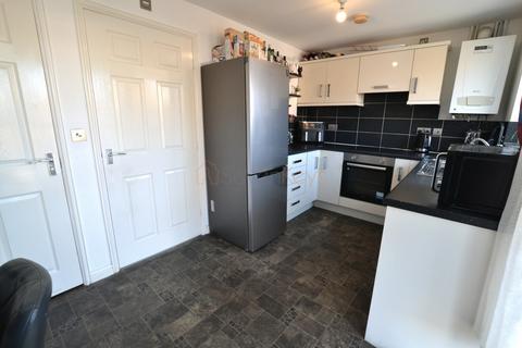 2 bedroom semi-detached house for sale - Oswald Close, Boldon Colliery, Tyne and Wear