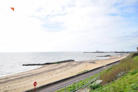 2 bedroom flat for sale - Ambleside Court, Marine Parade East, Clacton-on-Sea