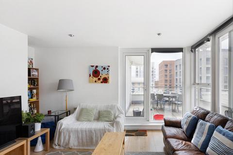 3 bedroom flat for sale - Compass House, Smugglers Way, London