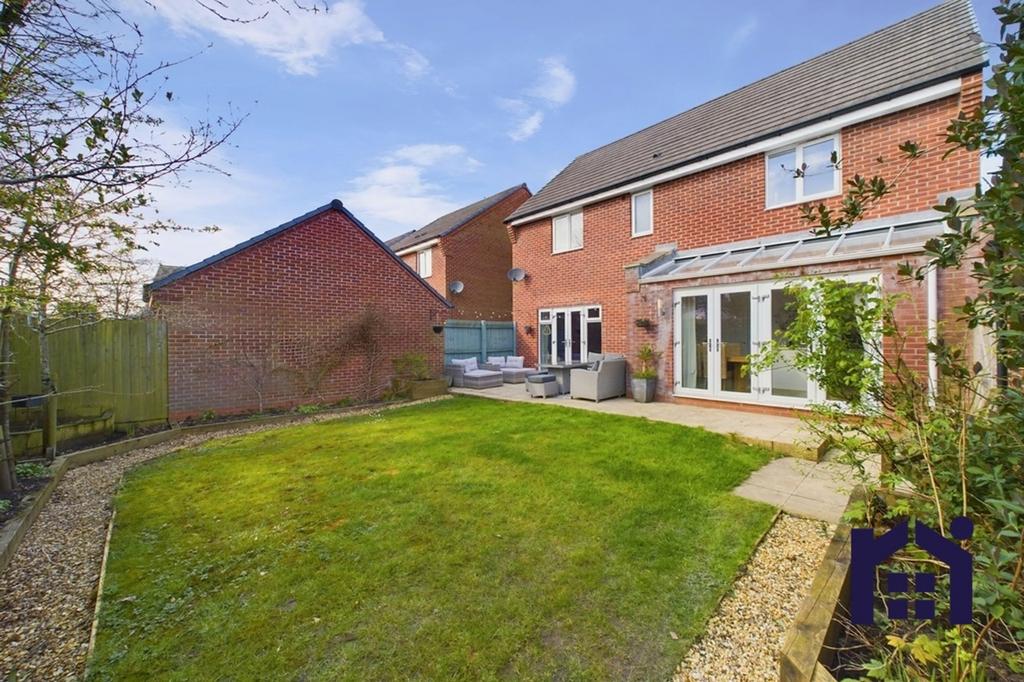 New Mill Street, Eccleston, PR7 5FT 4 bed detached house for sale - £ ...