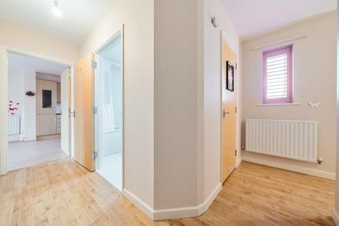 1 bedroom flat for sale - Carterton,  Oxfordshire,  OX18