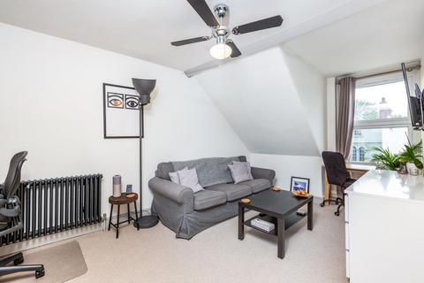 1 bedroom flat to rent - Merton Road Southfields SW18