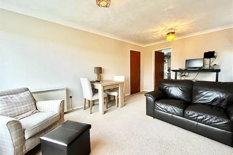 3 bedroom flat for sale, Belle Vue Road, Paignton TQ4
