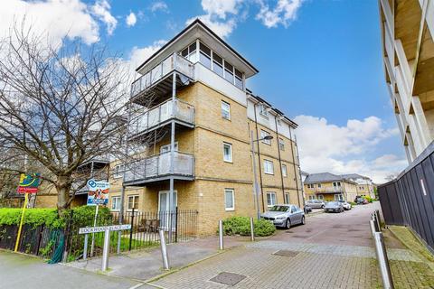 2 bedroom flat for sale, Lockwood Place, Chingford