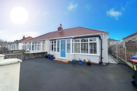 2 bedroom bungalow for sale, Rossendale Avenue North, Thornton FY5