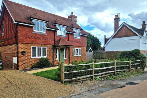 3 bedroom detached house for sale, The Street, Ashford TN27