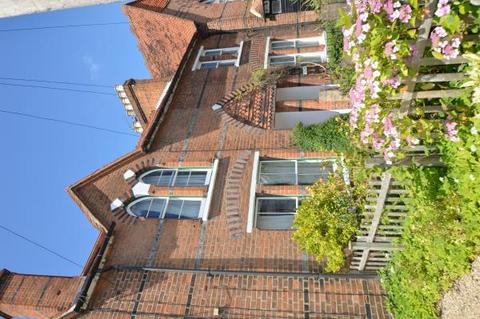 2 bedroom terraced house for sale - Mill Lane, Windsor