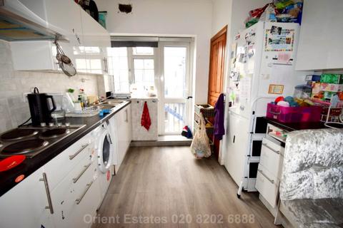 2 bedroom flat for sale - Burham Court, London