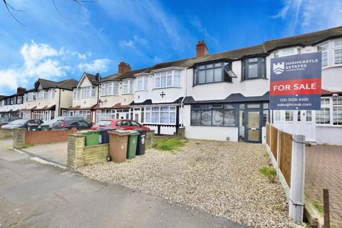 3 bedroom terraced house for sale, York Road, Chingford, E4