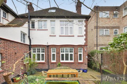 2 bedroom flat for sale, Chilton Court, N22