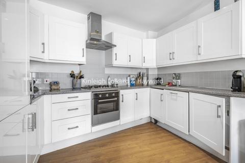 2 bedroom flat to rent - Furley Road Peckham SE15