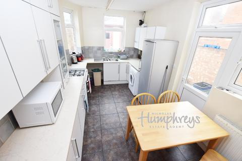 5 bedroom terraced house to rent, Beaconsfield Terrace, Northampton NN1