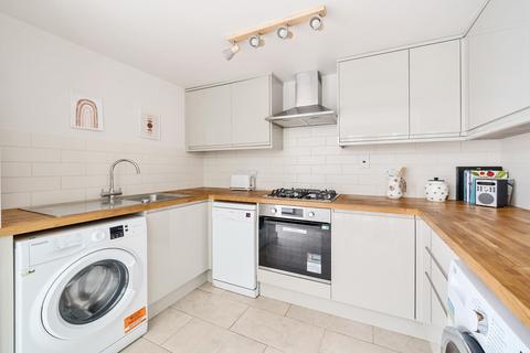 3 bedroom end of terrace house for sale, Anyards Road, Cobham, KT11