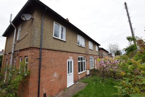 London Road, Northampton NN4