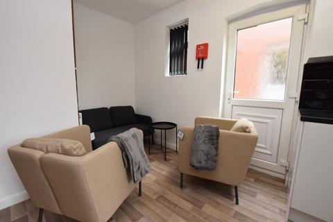 undefined, London Road, Northampton NN4