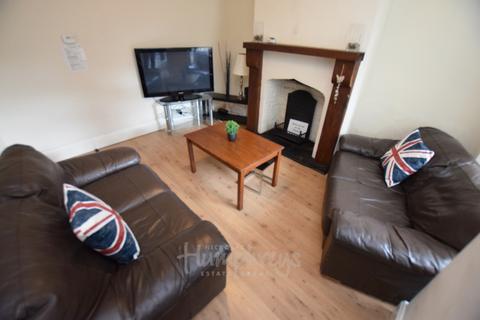 4 bedroom terraced house to rent - Oakley Street , Northampton NN1