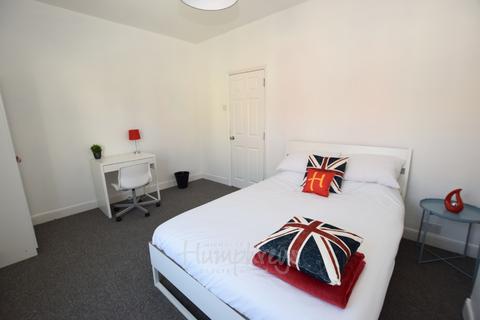 5 bedroom terraced house to rent - Queens Road, Northampton NN1