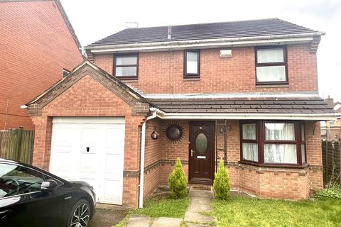 4 bedroom detached house for sale, Cherrybrook Close, Leicester, LE4