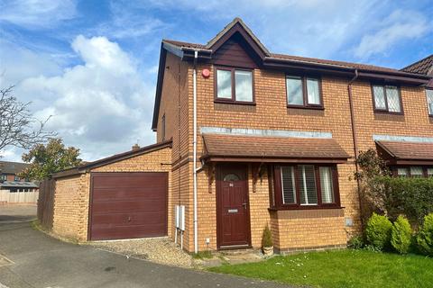 46 Claregate, Northampton, NN4 0QZ