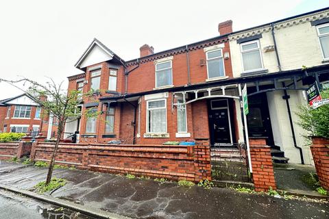 4 bedroom terraced house to rent, Kensington Avenue, Manchester, M14