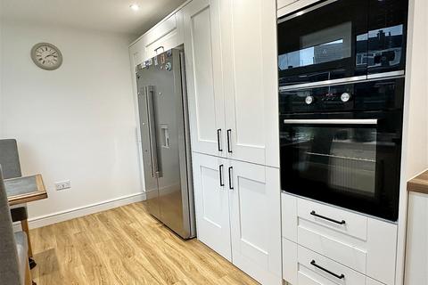 171 Hazeldene Road, Northampton, NN2 7PA