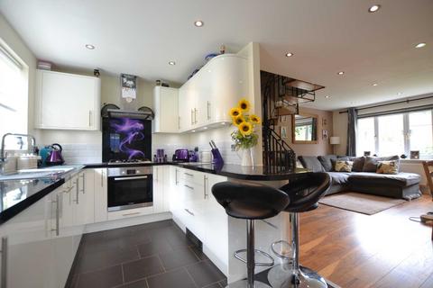 10 Cornwall Road, Whitehill, Bordon, GU35 9PP
