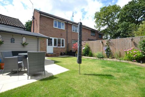10 Cornwall Road, Whitehill, Bordon, GU35 9PP
