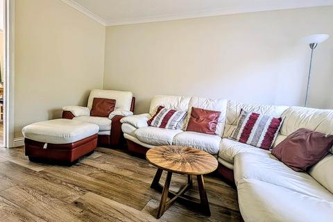 4 bedroom semi-detached house for sale, Alexandra Court, Bordon GU35